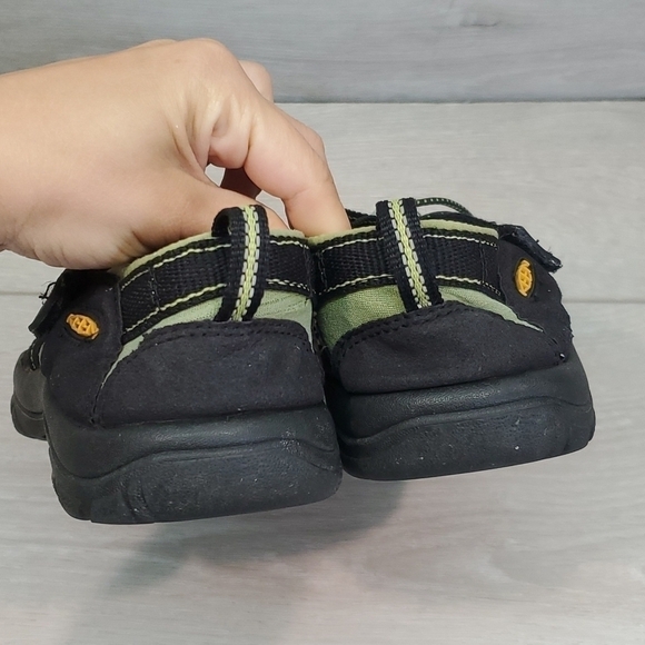 Keen Mens Newport Outdoor Hiking Comfort Sandals shoes sz 6 main image 8